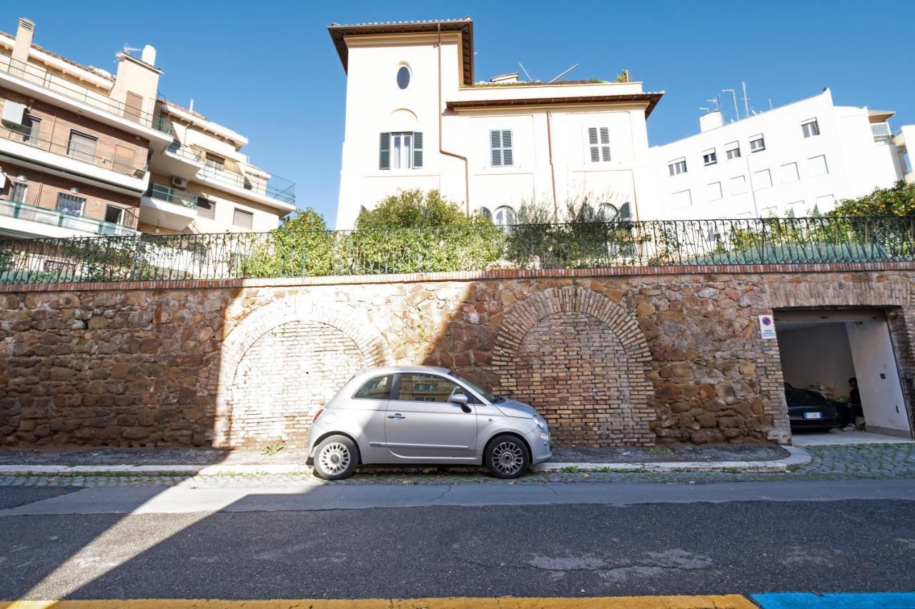 Romantic Tiny House Aventino, Rome